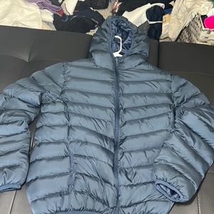 Navy blue puffer jacket